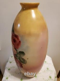 ANTIQUE 1880'S-1910s. ARTGLASS HANDPAINTED VASE. AUSTRIAN OR BAVARIAN. PORCELAIN