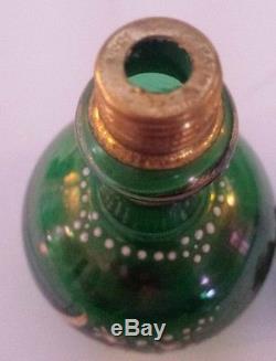 ANTIQUE GREEN ART GLASS PERFUME BOTTLE Victorian Powder AVQ PATD. JULY 3 1900