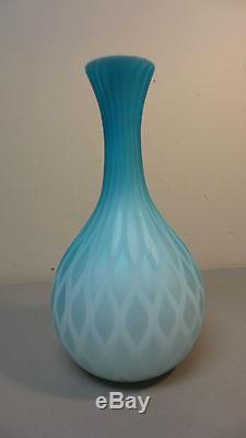 ANTIQUE VICTORIAN PERIOD BLUE MOP DIAMOND QUILTED SATIN CASED GLASS VASE, 1880s