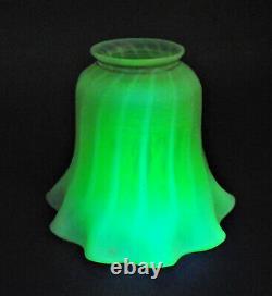 ANTIQUE VICTORIAN URANIUM Vaseline STRIPE RUFFLED Art Glass LAMP LIGHT SHADE VTG