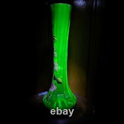 Antique Art Nouveau Victorian Bohemian Uranium Glass Hand Painted Vase Optic Rib