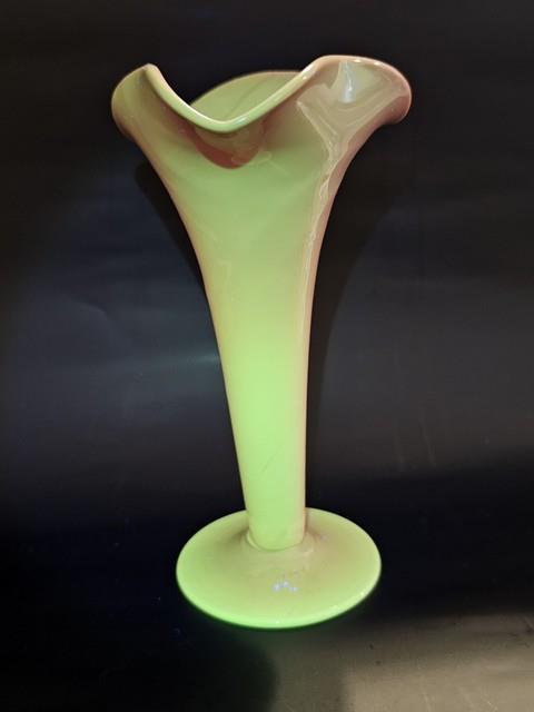 Antique Burmese Vase Mt Washington Burmese Glass Trumpet Or Lily Vase