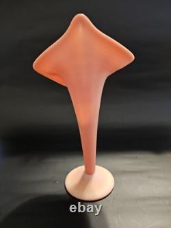 Antique Burmese Vase Mt. Washington Glass Trumpet or Lily Vase Antique Burmese Vase Mt. Washington Glass Trumpet or Lily Vase