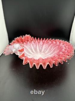 Antique Hand Blown Victorian Style Art Glass Centerpiece Bowl Ruffled Edges Antique Hand Blown Victorian Style Art Glass Centerpiece Bowl Ruffled Edges