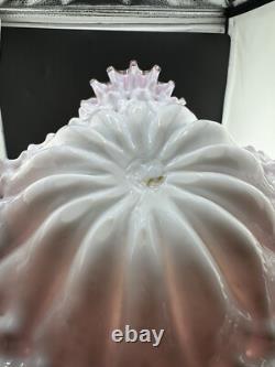 Antique Hand Blown Victorian Style Art Glass Centerpiece Bowl Ruffled Edges Antique Hand Blown Victorian Style Art Glass Centerpiece Bowl Ruffled Edges
