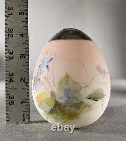 Antique Mt Washington EGG Shape Sugar Shaker