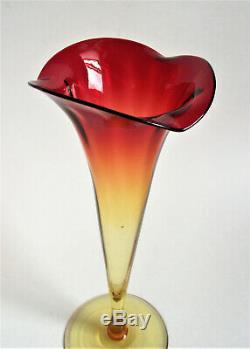 Antique NEW ENGLAND 9 MT WASHINGTON AMBERINA Glass TRUMPET LILY Vase OPTIC RIB