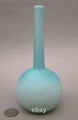 Antique STEVENS & WILLIAMS Art Glass POMPEIAN SWIRL Air-Trap Satin MOP Bud Vase