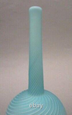 Antique STEVENS & WILLIAMS Art Glass POMPEIAN SWIRL Air-Trap Satin MOP Bud Vase