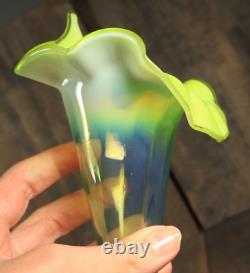 Antique Victorian Art Nouveau Jack in the Pulpit Glass Vase Uranium Opalescent