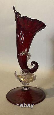 Antique Victorian Venetian Figural Art Glass 11.5 Vase with Swan