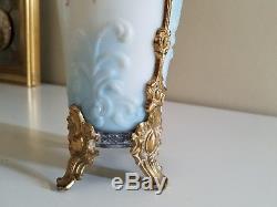 Antique Wave Crest Rococo Vase withGilt-Metal Footed Base Victorian Floral Daisies