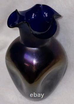 Antiwue LOETZ Cobalt Blue IRIDESCENT GLASS Dimple Vase Quatrafoil Lip 1900S Antiwue LOETZ Cobalt Blue IRIDESCENT GLASS Dimple Vase Quatrafoil Lip 1900S