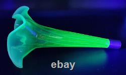 Antq Victorian Vaseline/uranium/opaline Glass Epergne Flute/bud Vase Italy C1860