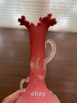 BEAUTIFUL ANTIQUE VICTORIAN Peachblow Art Glass Vase WithFrosted Floral Design 10