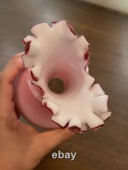 BEAUTIFUL ANTIQUE VICTORIAN Peachblow Art Glass Vase WithFrosted Floral Design 10