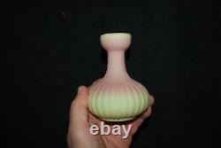 Beautiful Rare Victorian Mt Washington Burmese Art Glass Bud Vase 1880's