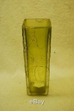 Beautiful Victorian French Cameo Lime Green To Clear Square Flower Vase C1910