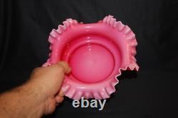 Beautiful Victorian Glossy Pink Large Art Glass Ruffled Brides's Bowl 1880s Beautiful Victorian Glossy Pink Large Art Glass Ruffled Brides's Bowl 1880s