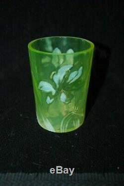 Beautiful Victorian Vaseline Opalescent Art Nouveau Daffodil Iris Tumbler 1890's