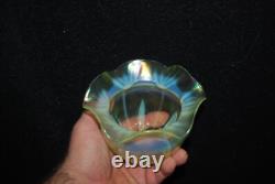 Beautiful Victorian Walsh Iridescent Vaseline Opalescent Flower Vase 1890s Beautiful Victorian Walsh Iridescent Vaseline Opalescent Flower Vase 1890s