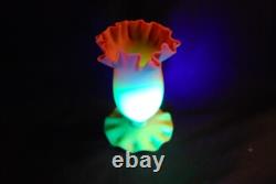 Beautiful Victorian Webb Burmese Uranium Glass Posey Vase 1880's Beautiful Victorian Webb Burmese Uranium Glass Posey Vase 1880's
