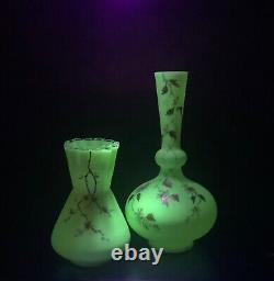 Bohemian Riedel Hand Painted Enameled Bird Custard Glass Vase Uranium 11 1/4