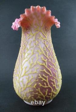 CORALENE encrusted SEAWEED pattern 9 VASE Pink & White Victorian Art Glass