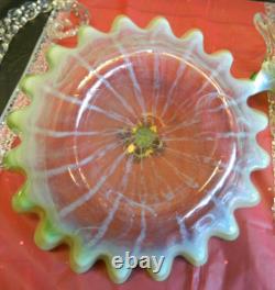 Exquisite Antique Victorian Opalescent White & Green 8 Pcs Art Glass Epergne Exc