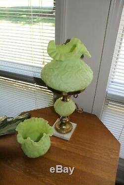 Fenton Poppy Lime Green Student Vintage Lamp (vase not included) VG Condition