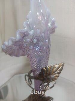 Fenton Single Horn Epergne Jack In Pulpit Pink Diamond Vase Leaf Metal Base