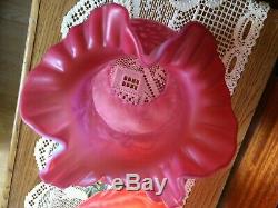 Fenton fern and daisy red 22 with chimney good cond