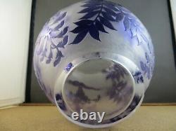 Galle Style Frosted Amethyst Purple Wisteria Leaf Cameo Glass Bowl Vase 5 1/2