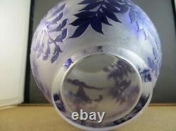 Galle Style Frosted Amethyst Purple Wisteria Leaf Cameo Glass Bowl Vase 5 1/2