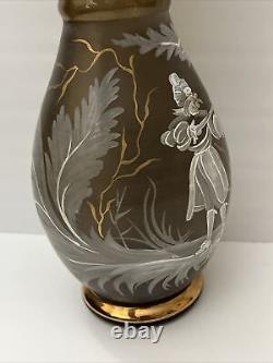 Gorgeous MARY GREGORY GLASS Victorian Man Playing Music Amber & Gold Vase 12