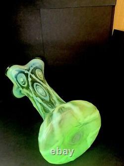 HUGE RARE VICTORIAN ART NOUVEAU OPALESCENT URANIUM VASELINE GLASS VASE 30.5 a/f