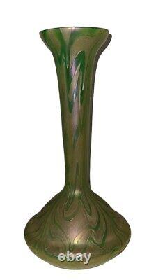 Kralik AquaGold Iridescent Bohemian Art Glass Vase Ca. 1900 Antique Art Nouveau