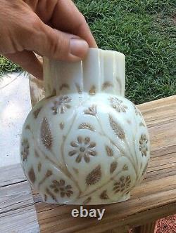 Large Findlay Onyx Victorian Art Glass Vase