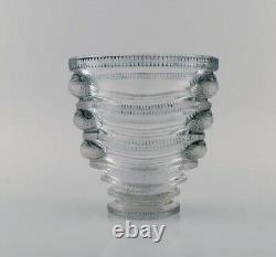René Lalique (1860-1945), France. Early Saint-Marc art glass vase. 1930s
