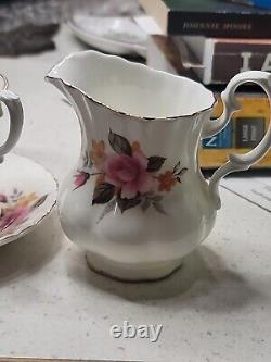 Richmond Bone China Made In England Tea Set