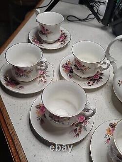 Richmond Bone China Made In England Tea Set