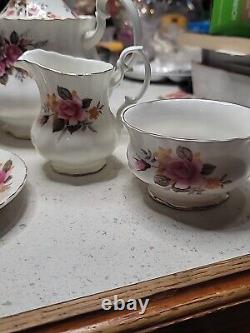 Richmond Bone China Made In England Tea Set