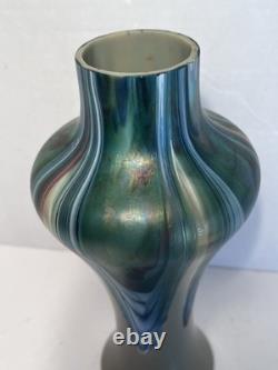 Rindskopf Bohemian Art Nouveau Green Iridescent Pull Feathers Vase Circa 1920 Rindskopf Bohemian Art Nouveau Green Iridescent Pull Feathers Vase Circa 1920