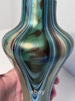 Rindskopf Bohemian Art Nouveau Green Iridescent Pull Feathers Vase Circa 1920 Rindskopf Bohemian Art Nouveau Green Iridescent Pull Feathers Vase Circa 1920