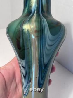 Rindskopf Bohemian Art Nouveau Green Iridescent Pull Feathers Vase Circa 1920 Rindskopf Bohemian Art Nouveau Green Iridescent Pull Feathers Vase Circa 1920