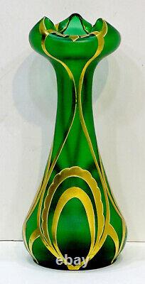 STUNNING! C1900 Antique BOHEMIAN Gold Decorated ART NOUVEAU Green Glass Vase