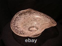 Sandwich Flint Glass Craquelle Overshot 8 Art Glass Bowl with Pulled Up Sides