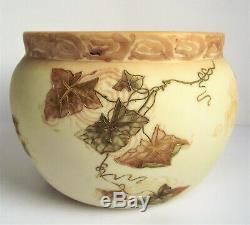 Signed MT WASHINGTON Crown Milano IVY LEAF Gold ENAMEL Antique Art Glass PLANTER