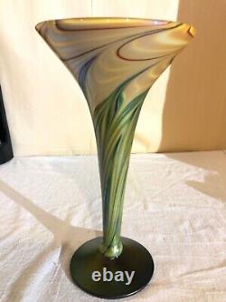 Steven Lundberg Glass Art Studio Pulled Feather Vase-Label Signed Gold Aurene