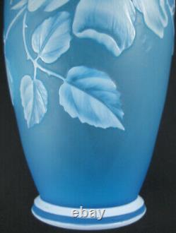 THOMAS WEBB Carved English Cameo Art Glass Vase 6-1/4 Floral Decorations